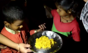 'Robin Hood Army' Feeds the Poor in India, Pakistan (Video)