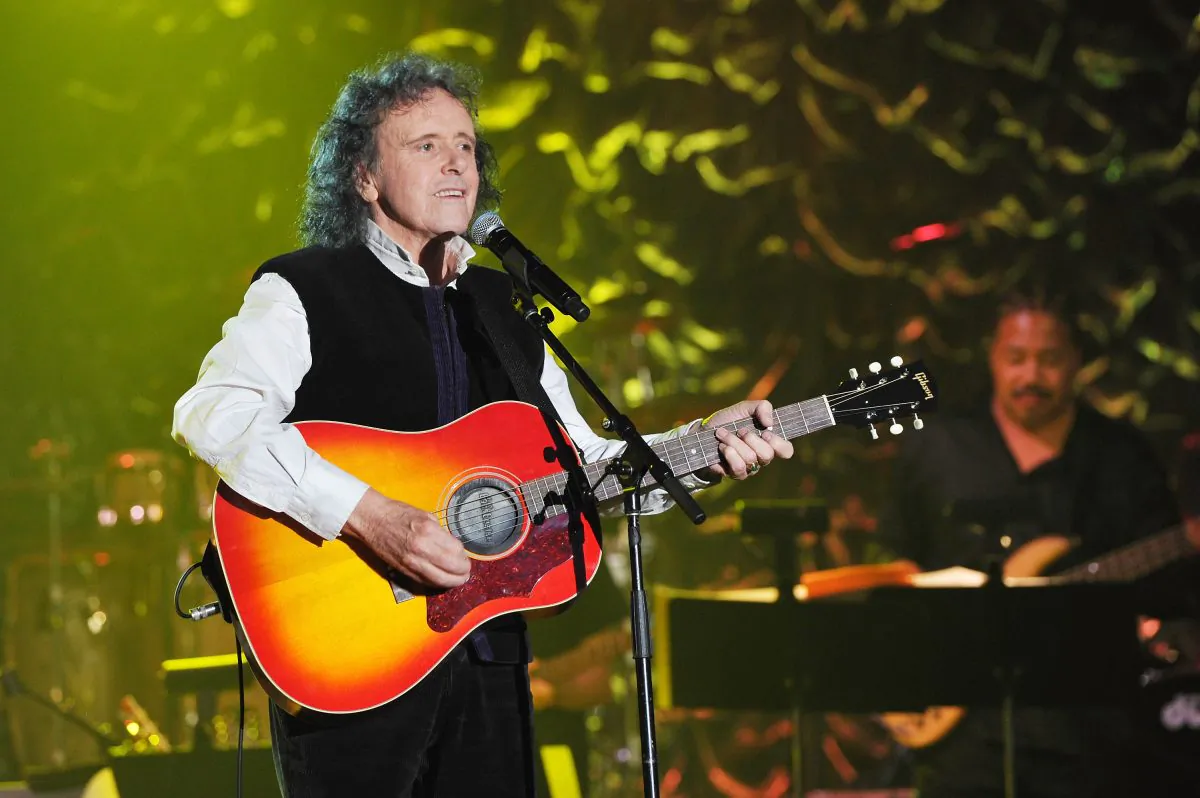 NEW YORK, NY - JUNE 12:  Donovan performs onstage at Songwriters Hall Of Fame 45th Annual Induction And Awards at Marriott Marquis Theater on June 12, 2014 in New York City.  (Larry Busacca/Getty Images for Songwriters Hall Of Fame)