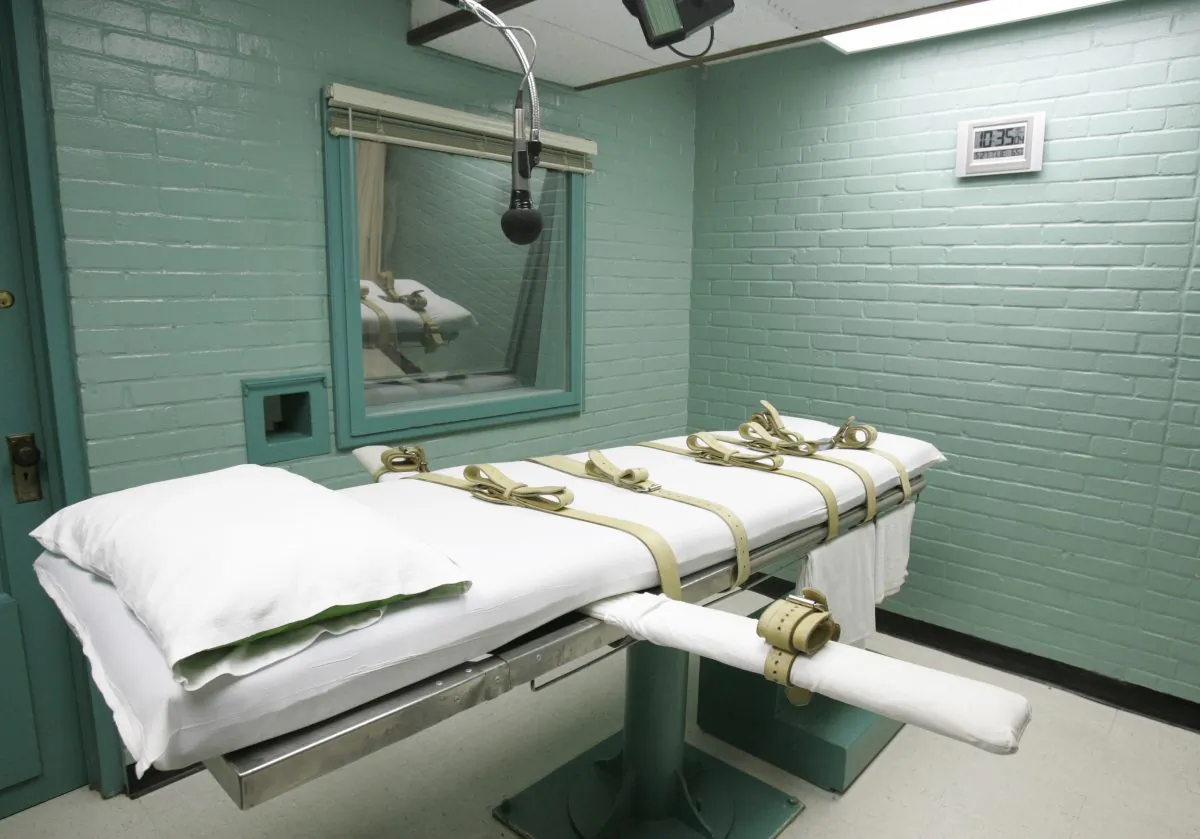 The gurney in Huntsville, Texas, where Texas' condemned are strapped down to receive a lethal dose of drugs, on May 27, 2008. (AP Photo/Pat Sullivan)