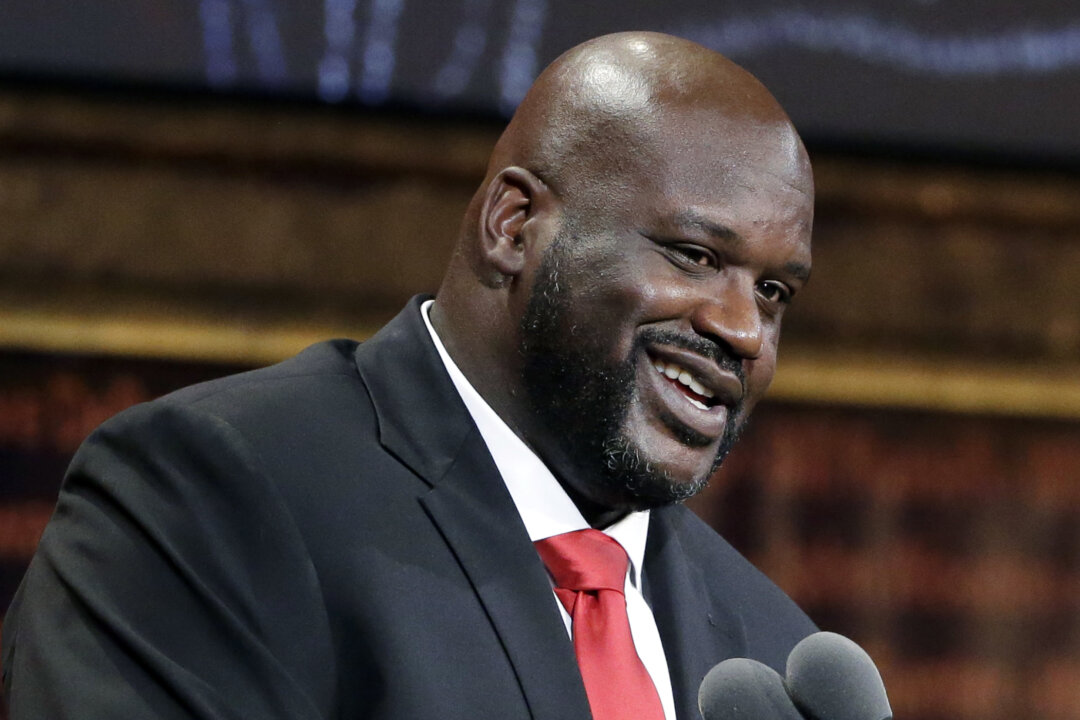 Basketball Hall of Fame inductee Shaquille O'Neal speaks during induction ceremonies at Symphony Hall in Springfield, Mass., on Sept. 9, 2016. (AP Photo/Elise Amendola)