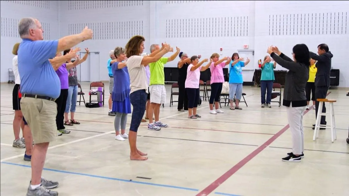 Students learning Falun Dafa standing exercises at University of Carolina Aiken on Sep. 7. (Stories of Life/NTDTV)