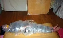 65-Year-Old Chinese Woman Suffers ‘Inhumane Torture’ in Prison
