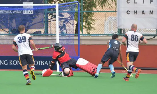 Top Teams Edge Ahead, in Early Season Play