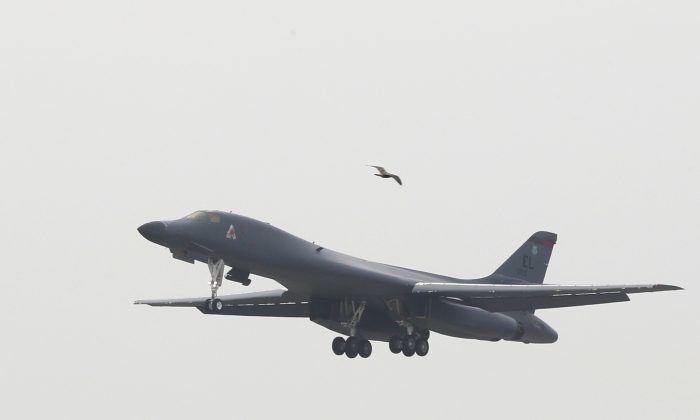 US Flies Bombers Over South Korea Again In Show Of Force | The Epoch Times