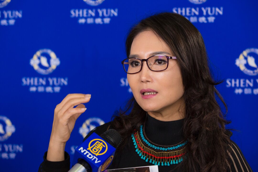 Hsu Yueh-tung, president of a local jazz band, attends the afternoon Shen Yun Orchestra performance at Cheng-Kung Auditorium in National Cheng Kung University, on Sept. 24, 2016. (Chen Ting/Epoch Times)