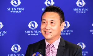 Taiwanese Folk Song Vocalist Enthralled by the Divinity in Shen Yun Symphony Orchestra