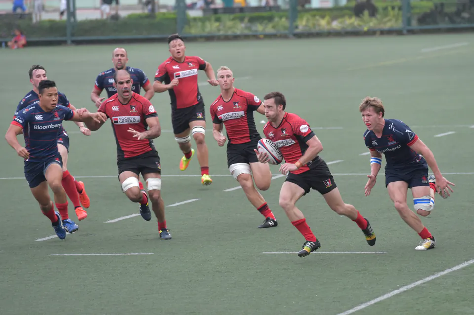 Valley on the attack in the 2nd half of their HKRU Premiership match with HK Scottish at Shek Kip Mei on Saturday Oct 8, 2016. (Bill Cox/Epoch Times)
