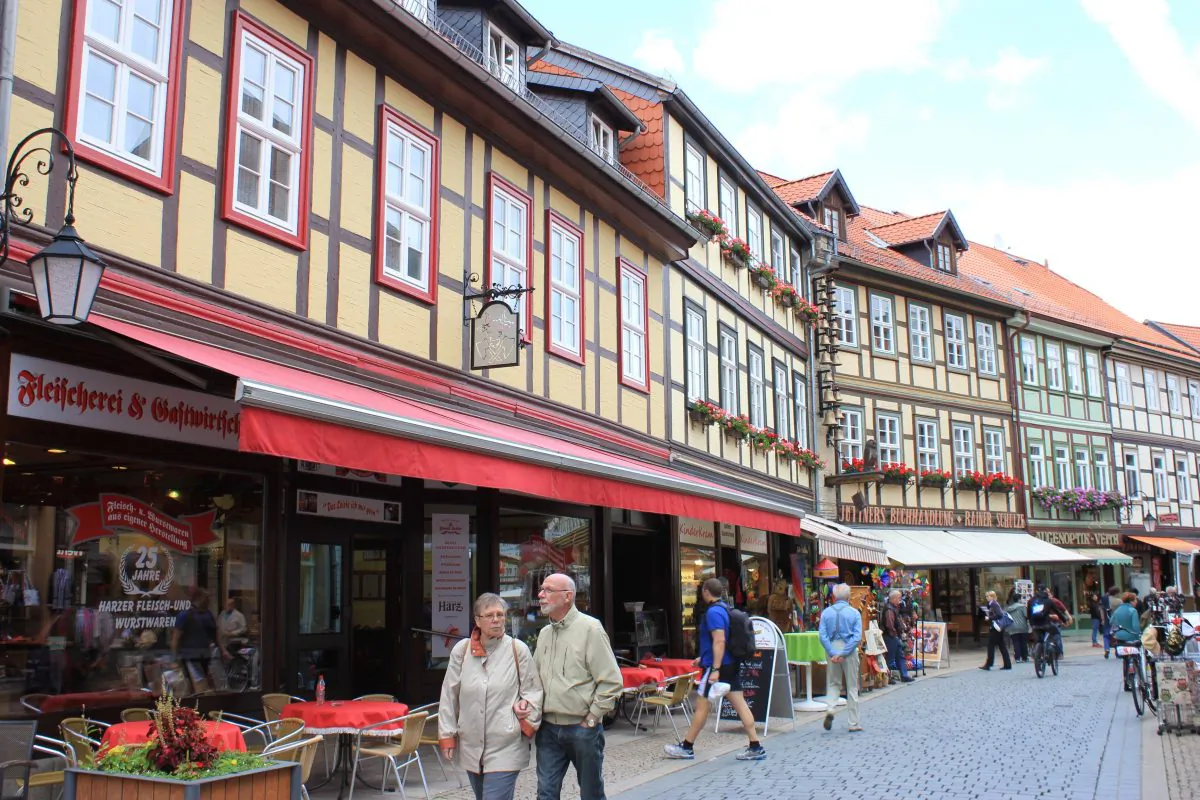 Shopping street in Wernigerode. (Wibke Carter)