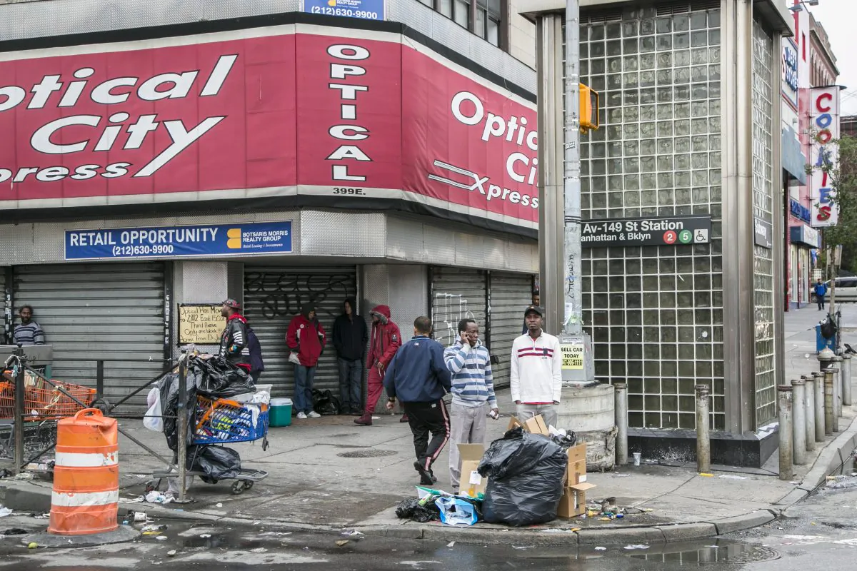 Third Avenue and 149 St. intersection in the Bronx, New York, on Oct. 9, 2016. (Samira Bouaou/Epoch Times)