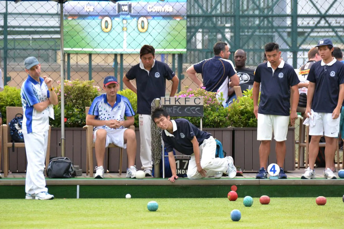 In the HKLBA Premier league match between HKFC-A and CCC, at HKFC on Saturday Oct 8, 2016 , all watch as Wong Chun Yat's wood approaches displaced jack. (Michael Worth)