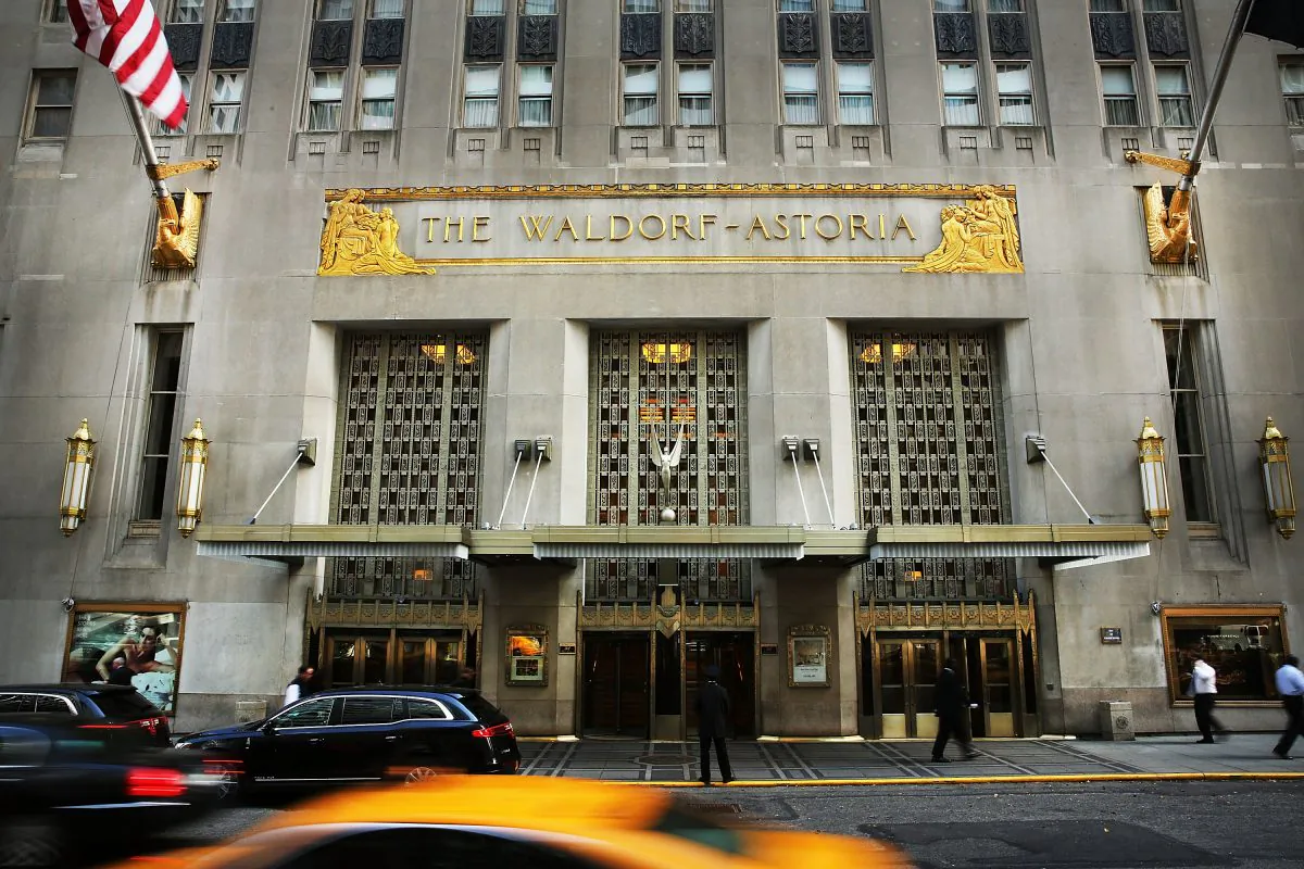 The landmark Waldorf Astoria hotel on Park Avenue, New York City, was sold to Beijing-based Anbang Insurance Group for $1.95 billion in 2014. (Spencer Platt/Getty Images)