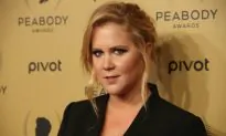 Amy Schumer ‘Apologizes’ to Tampa Trump Supporters