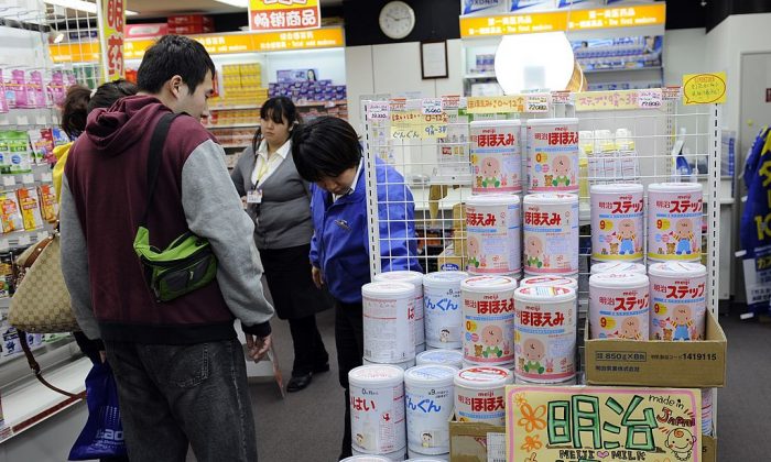 Chinese tourists shop in Akihabara, Tokyo on Feb. 10, 2011. (Toshifumi Kitamura/AFP/Getty Images) 