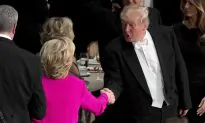 Trump, Clinton Trade Caustic Barbs as Roast Turns Bitter