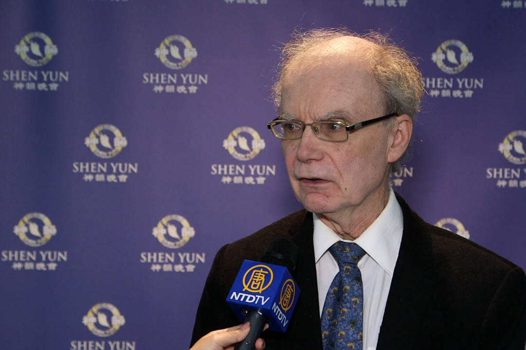 Noted Toronto flautist Allan Pulker enjoyed the Shen Yun Symphony Orchestra’s performance at Roy Thomson Hall on Oct. 23, 2016. (NTD Television)