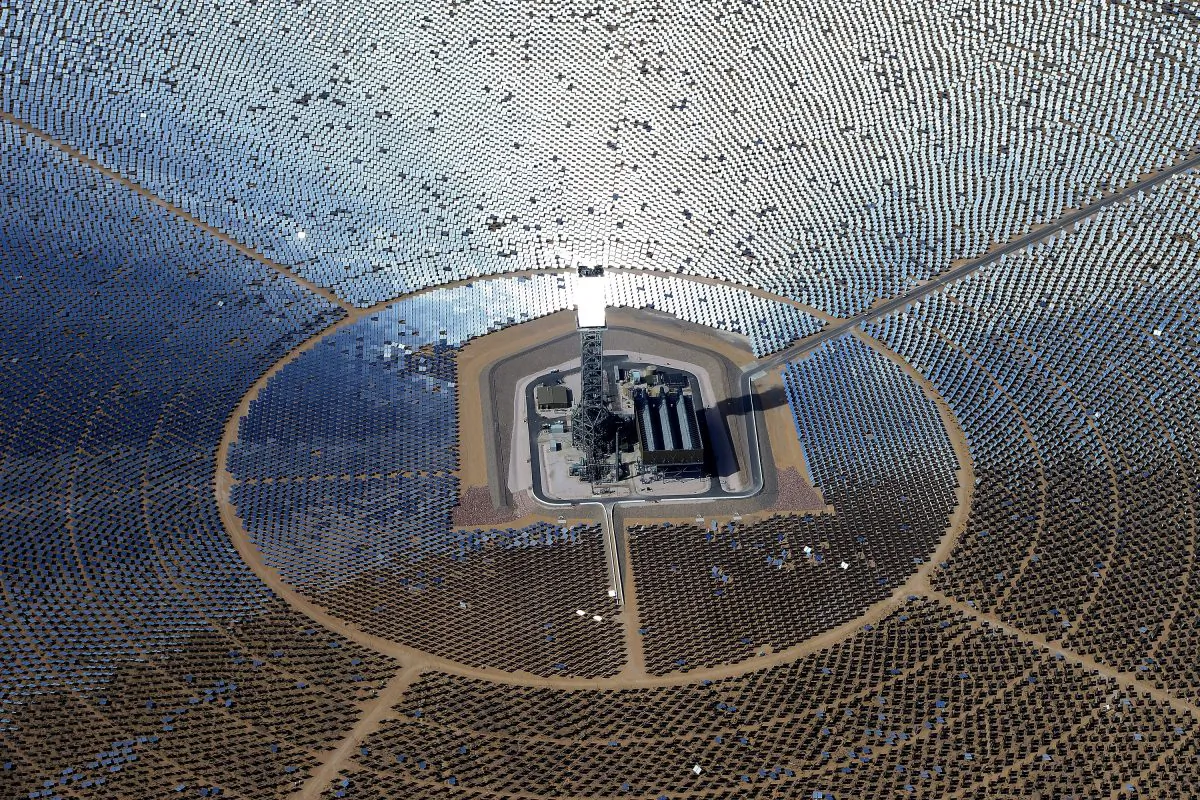 The Ivanpah Solar Electric Generating System is seen in an aerial view in the Mojave Desert in California, near Primm, Nev., on Feb. 20, 2014. (Ethan Miller/Getty Images)