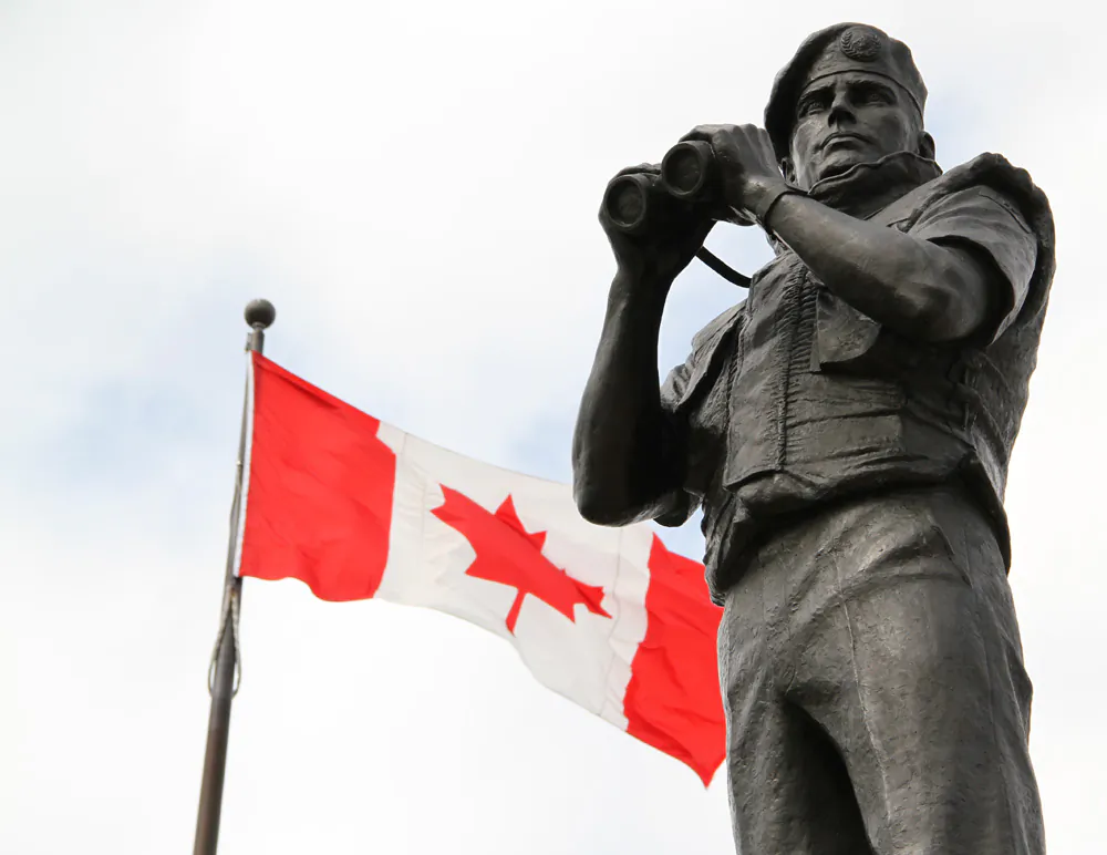 One of three statues of Canadian soldiers that are part of Reconciliation, known popularly as the Peacekeeping Monument, in Ottawa on April 15, 2012. (Ken Banks via Wikimedia Commons)
