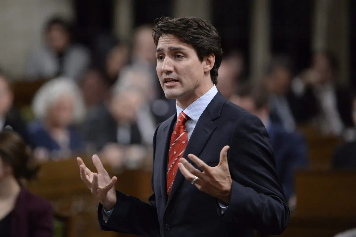 Prime Minister Justin Trudeau answers a question in the House of Commons on Oct. 26, 2016. (The Canadian Press/Adrian Wyld)