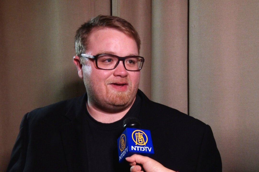 Daniel Reip at the Shen Yun Symphony Orchestra performance at the Kennedy Center Concert Hall on Oct. 26, 2016. (NTD Television)