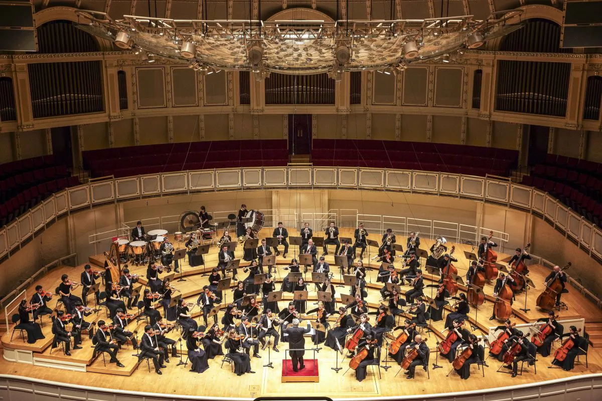 The Shen Yun Symphony Orchestra at the Chicago Symphony Center, on Oct. 29, 2016. (Epoch Times)