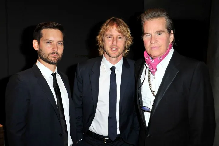 LOS ANGELES, CA - SEPTEMBER 17: (L-R) Tobey Maguire, Owen Wilson and Val Kilmer attend The Broad Museum Black Tie Inaugural Dinner at The Broad on September 17, 2015 in Los Angeles, California. (Photo by Jerod Harris/Getty Images)