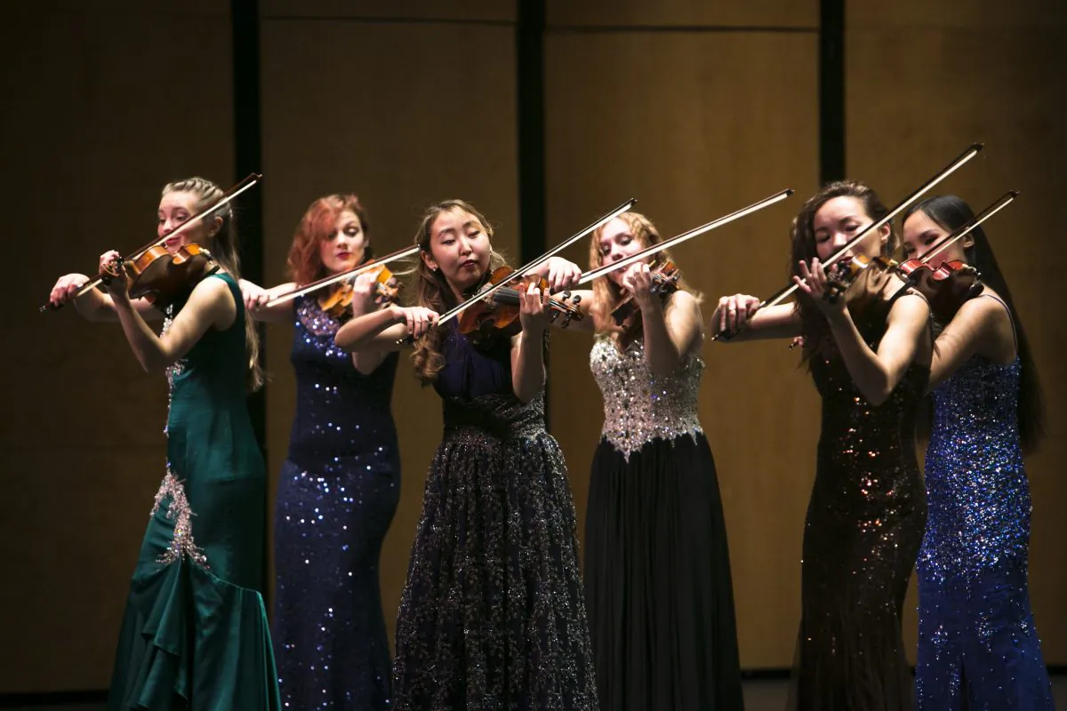 Siberian Virtuosi performs at Kingsborough Community College in Brooklyn, New York, on Oct. 23, 2016. (Samira Bouaou/Epoch Times)