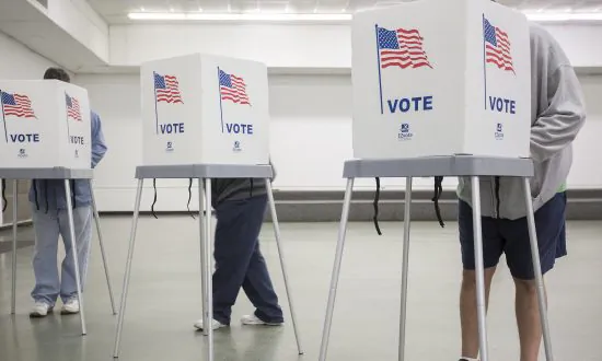 Electors Say They’ve Received Death Threats Telling Them to Vote for Clinton