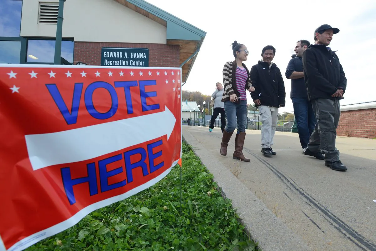 (Tina Russell/Observer-Dispatch via AP)