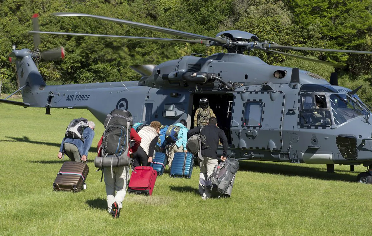 Tourists are evacuated by helicopter from Kaikoura following an earthquake, in New Zealand, on Nov. 15, 2016. (Royal New Zealand Defense Force via AP)