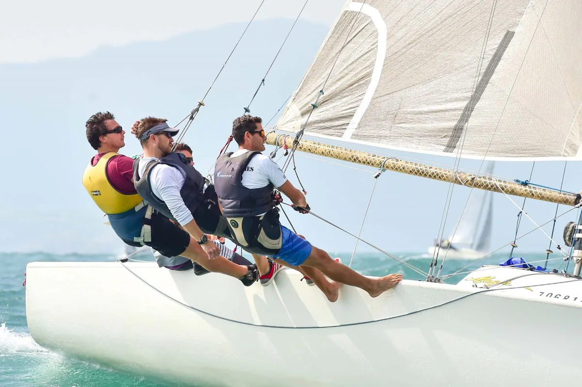 The R2B2 team out on the wire during the Sportsboat Class Championships Series 2016, off Clearwater Bay on Saturday Nov 12, 2016. (Bill Cox/Epoch Times)
