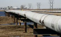 Alaska Governor Says Trump Actions Boost Plan to Ship LNG to Asian Allies