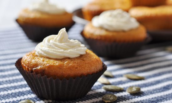 Quick & Easy Pumpkin Muffins