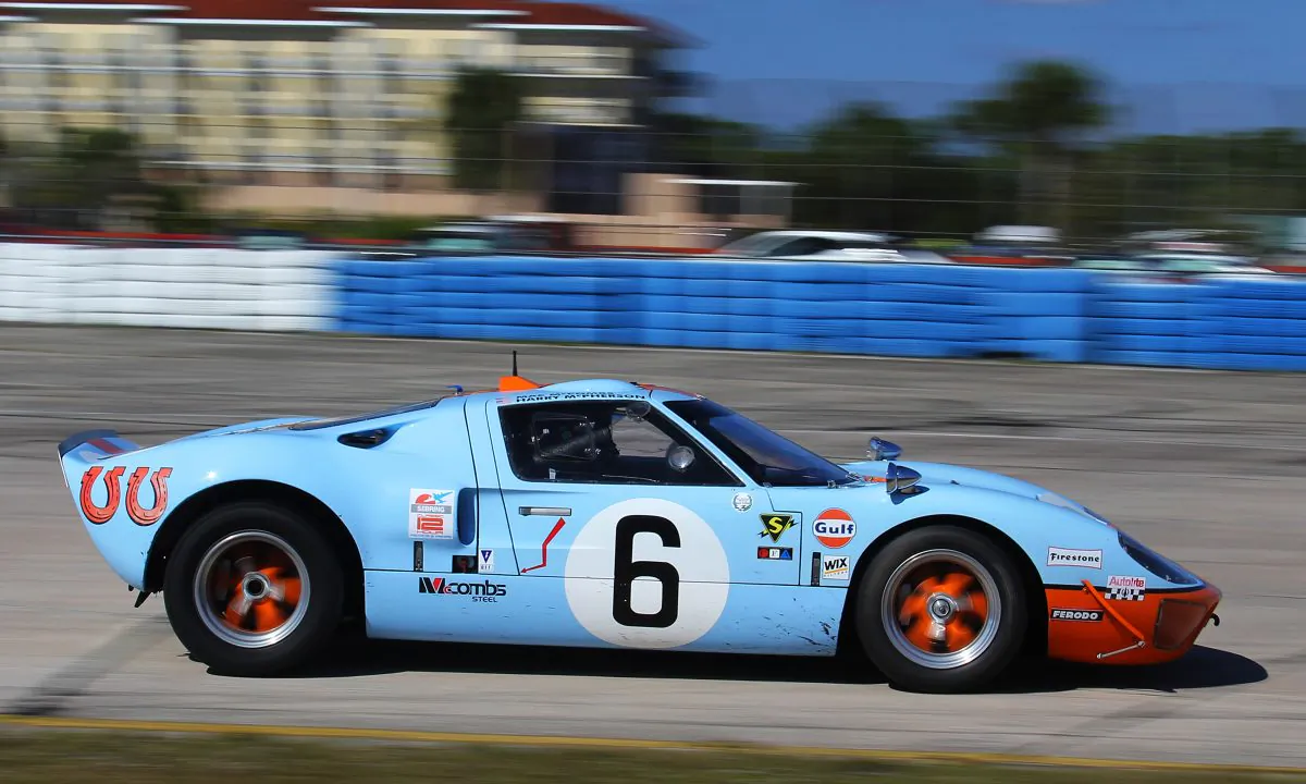 Mac McCombs competed the beautiful #6 1969/09 SPF GT40 in Gulf-Mirage livery at the HSR Classic 12 Hour at Sebring, Pistons and Props Dec. 1-4, 2016.. (Chris Jasurek/Epoch Times)