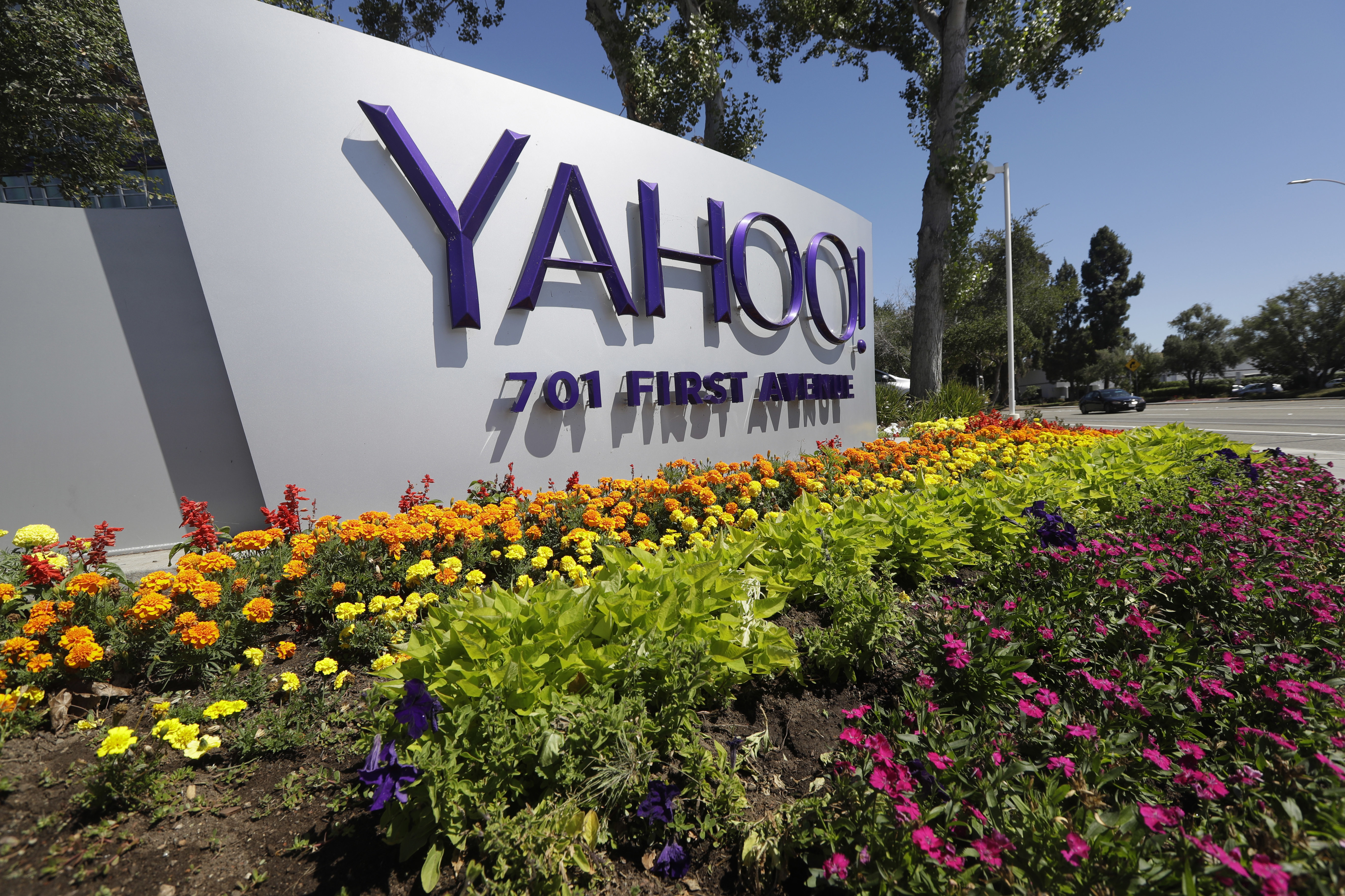 Yahoo Slashing 20 Percent of Its Workforce by the End of 2023 - Vimarsana News