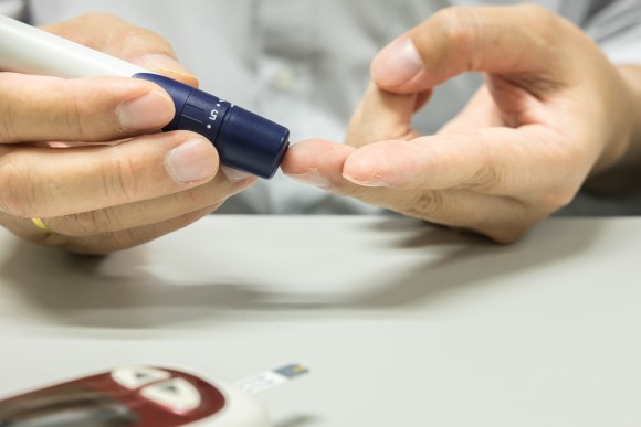 Monitoring blood sugar levels (Montri Thipsorn/Shutterstock)