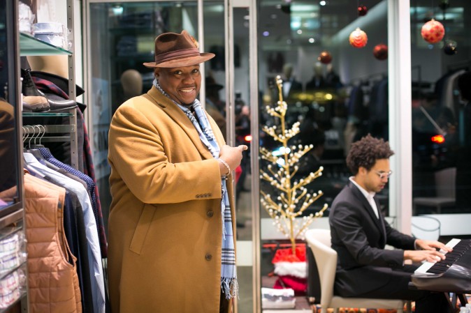 The SAYKI grand opening and holiday cocktail event at their first store in New York on Dec. 15, 2016. (Benjamin Chasteen/Epoch Times)