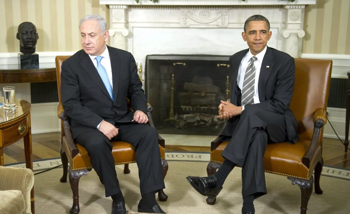US President Barack Obama (R) meets with Israeli Prime Minister Benjamin Netanyahu in the Oval Office of the White House in Washington, DC, May 20, 2011. (JIM WATSON/AFP/Getty Images)