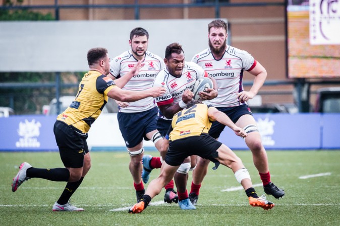 Scottish centre Lex Kaleca pushes forward against Borrelli Walsh Tigers in their HKRFU Premiership match at King's Park on Saturday Jan 7, 2017. (Dan Marshall)