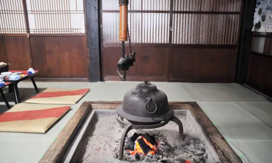 Splendour of an Enchanted Wonderland— Shirakawa-go
