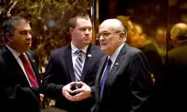 Turkish Gold Trader Hires Giuliani, Mukasey in US Sanctions Case