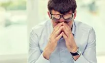 Daily Habits Damaging Your Vision and Eye Health