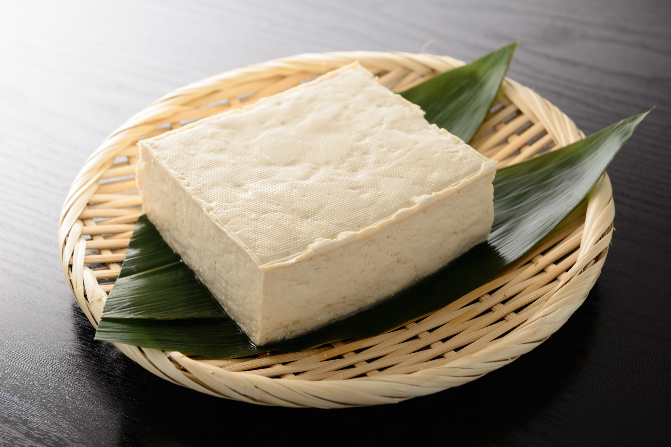 Сыр тофу из чего делают польза. Тофу Полотняный. Тофу Юньнань. Тофу Вьетнам. Тофу соевый.