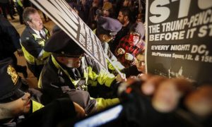 Protesters, Trump Supporters Clash Outside 'DeploraBall'
