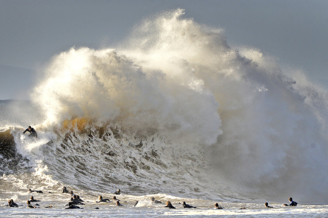 Southern California Pounded by Intense Storm and Flooding | The Epoch Times