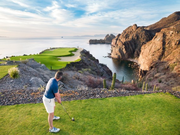 Hole 17 at Danzante Bay Golf Course. (Villa del Palmar Beach Resorts & Spa)