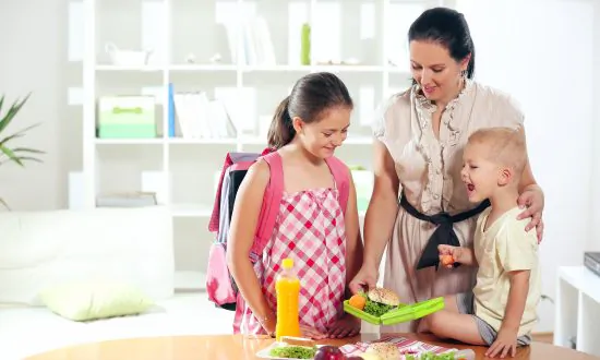 School Lunch: 5 Ways to Make Lunchbox Prep Easier