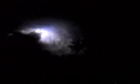 Astronaut Spots Mysterious ‘Blue Jets’ on Earth From Space (Video)