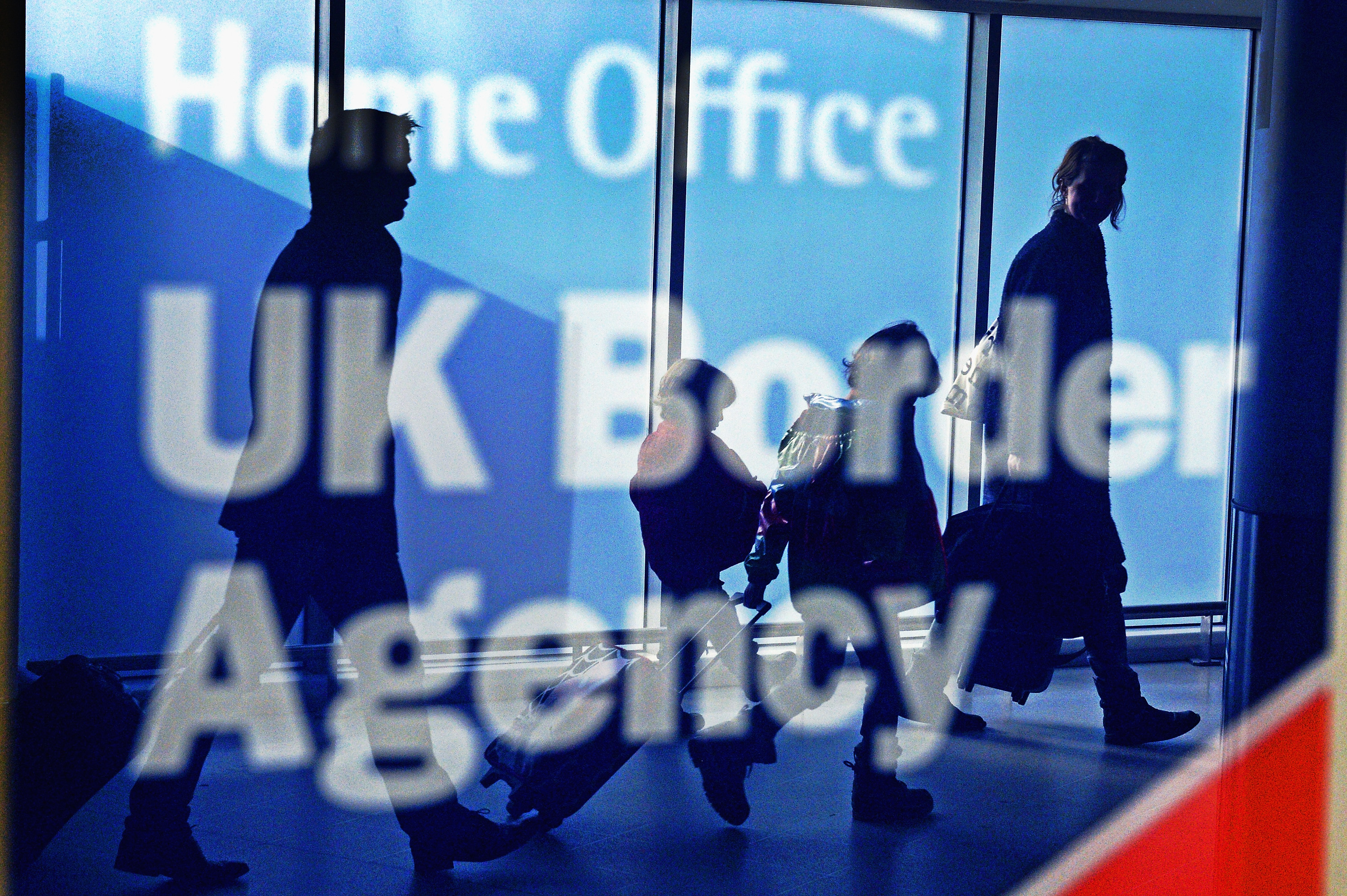 2.5 Million Residents in England and Wales Were Born Outside the UK in Past Decade: ONS - Vimarsana News