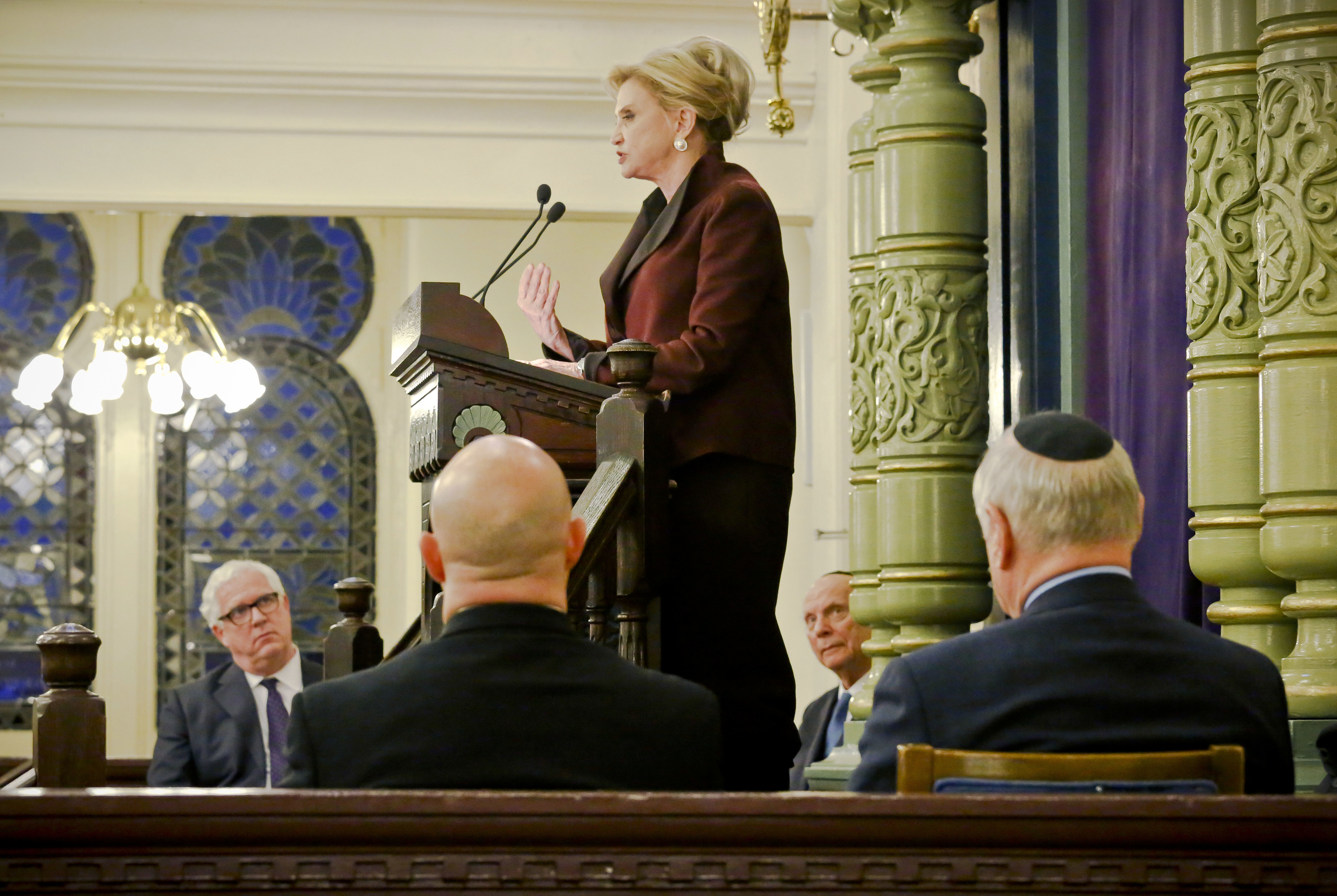 Congresswoman Carolyn Maloney (C) member of Congress's bipartisan task force combating anti-Semitism, speaks during a news conference addressing bomb treats against Jewish organizations and vandalism at Jewish cemeteries in New York on March 3, 2017. (AP Photo/Bebeto Matthews)
