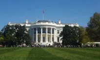 Man Sets Himself on Fire Near White House, Says Secret Service
